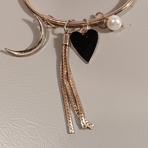 4 dangle charms bangle bracelet - heart, moon, faux pearl, tassel - Picture 4 of 8